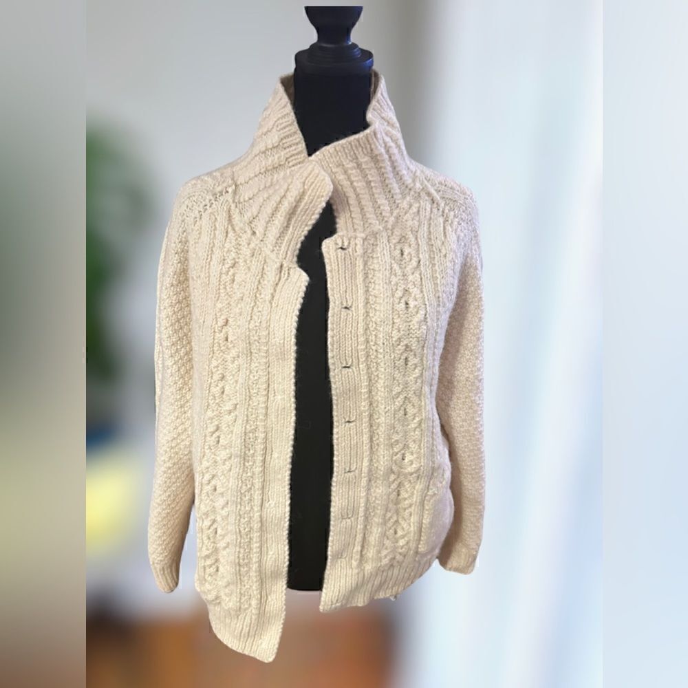 VINTAGE Hand-Knitted New Wool Chunky Boyfriend Fisherman Aran Cardigan Sweater 4 - Picture 14 of 16